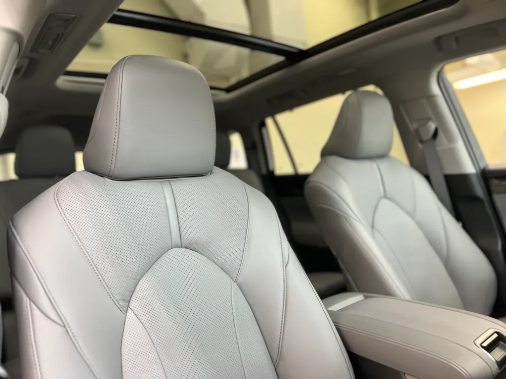 2023 highlander hybrid limited white w graphite interior 21